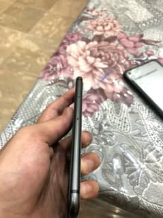iphone 8 non pta black color 64 gb battery change with lush condition