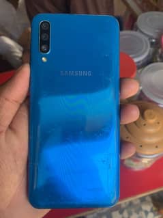 Samsung Galaxy a50 phalia