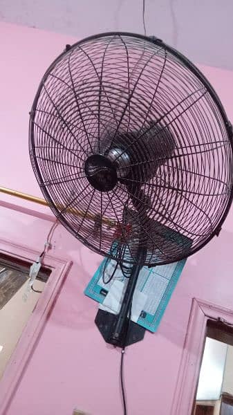 Pak fan company ka fan urgent sell karna ha 3