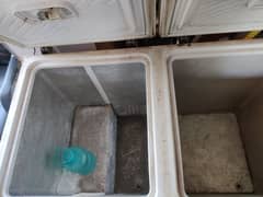 2 door Freezer 4 sale Good condition n 100 cooling