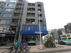 1500 sq-ft Lower Boulevard Corner Ground Hall for Rent in Bahria town civic center