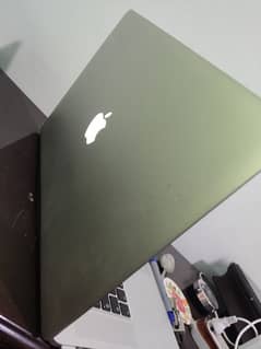 Macbook Pro 2015 Mid