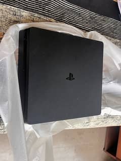 PS4 Slim 500 GB Brand new Complete Box