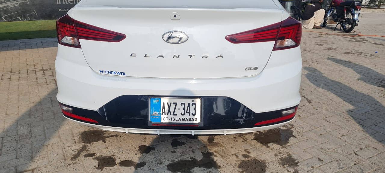 Hyundai Elantra 2022 6