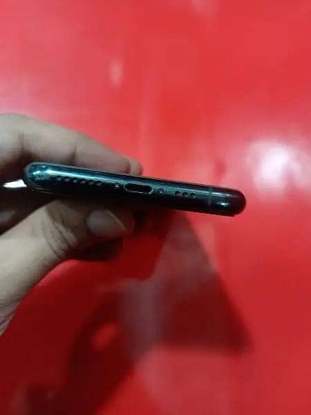 Iphone 11 pro urgent sale 0