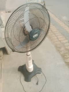 office fan very good condition