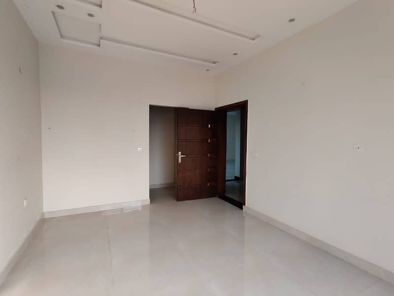 Buying A On Excellent Location House In Central Park Housing Scheme? 4