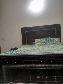 wood double bed Pepsi color