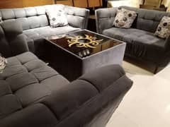 sofa 3 2 2 with centre table slightly used