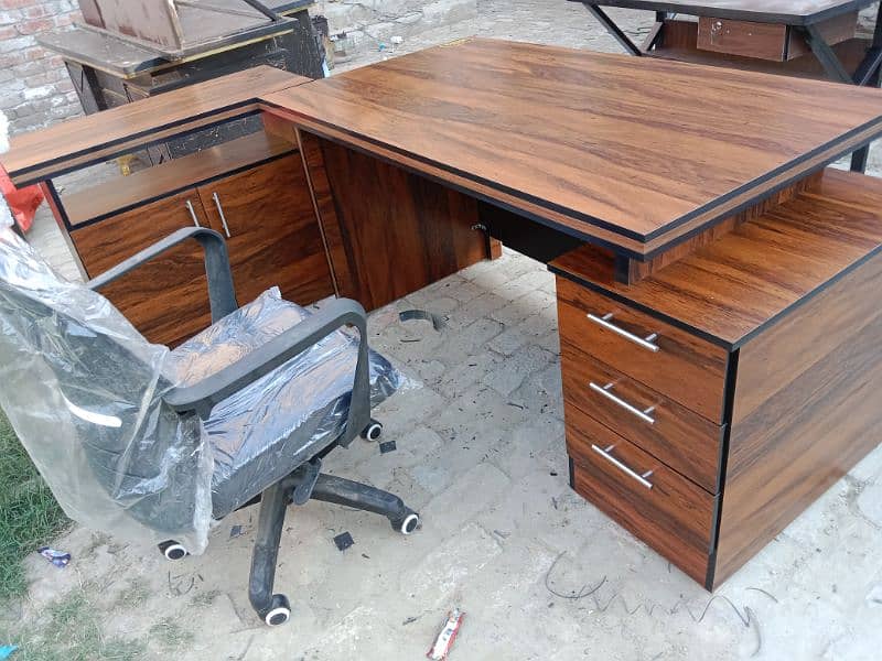 Office table with side rack and book rack 3