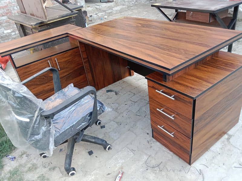 Office table with side rack and book rack 8