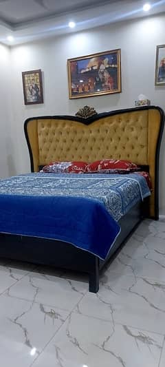 King size Pure wooden (excellent condition)