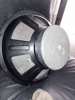2 speaker 15" For sale Heavy 2 way 400 watts Use no repair