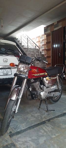 HONDA 125 SPECIAL EDITION 4