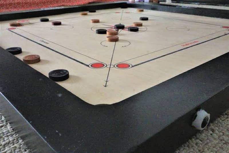 FULL SIZE CARROM BOARD WITH STAND 0