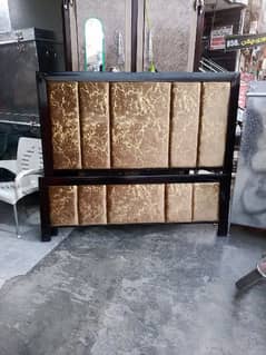 Iron Bed anf other items for sale 2 days used