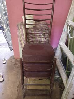 to selling sitting chairs