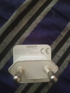 Oppo orgnal box wala adapter for sale Good condition 2 amper 10 watt