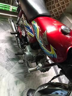 honda 70 good condition ha urgent sale please only call 0309/90/43/573