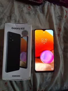 Samsung A32 6/128 with box