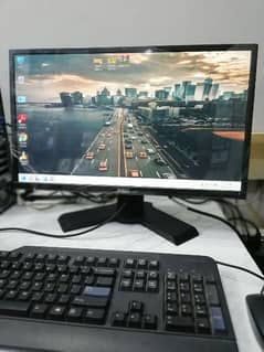 Dell 22 inch IPS LED Monitor with Hydraulic Stand (A+ UAE Import)