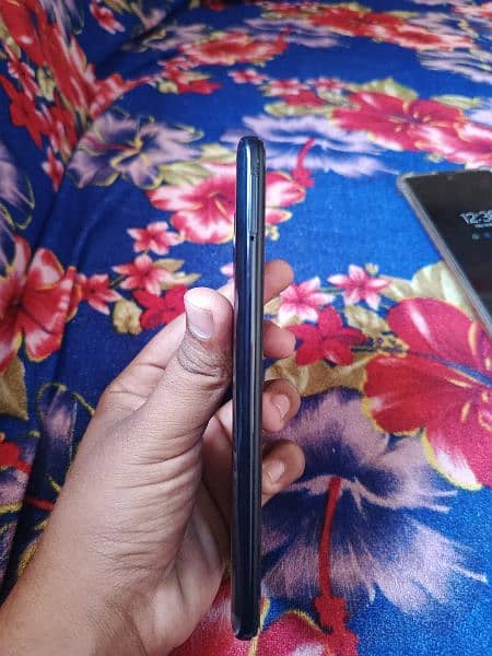 ViVo S1 pro 3