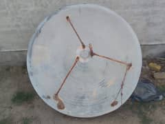 Dish Antenna 4 feet buhat achi condition.