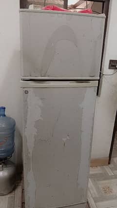 Dawlence Refrigerator for sale in excellent condition