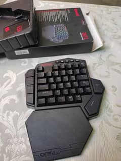 Red Dragon PUBG Mobile Sporter Keyboard