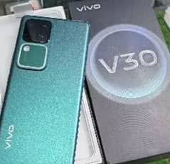 VIVo V30 12/256 GB