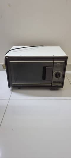 Belling Dual Power Microwave (Made in Japan)
