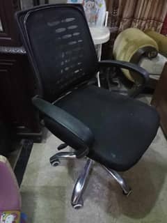 Office Chair (Black) - Good Condition - (Contact: 0346-6817870)