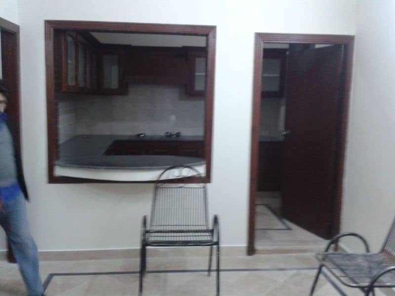 E-11 main double road 3bed Apartment for rent 2