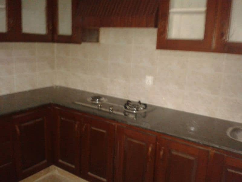 E-11 main double road 3bed Apartment for rent 4