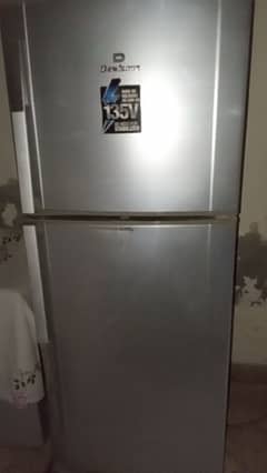 dawlance fridge . excellent condition 10/10 or kabhi repair nahi hui