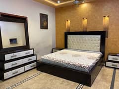 Heavy bed set used without matress