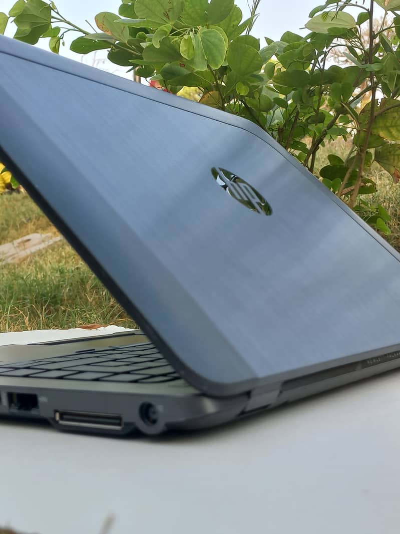 Hp zbook core i7 with graphic card: 03018531671 2