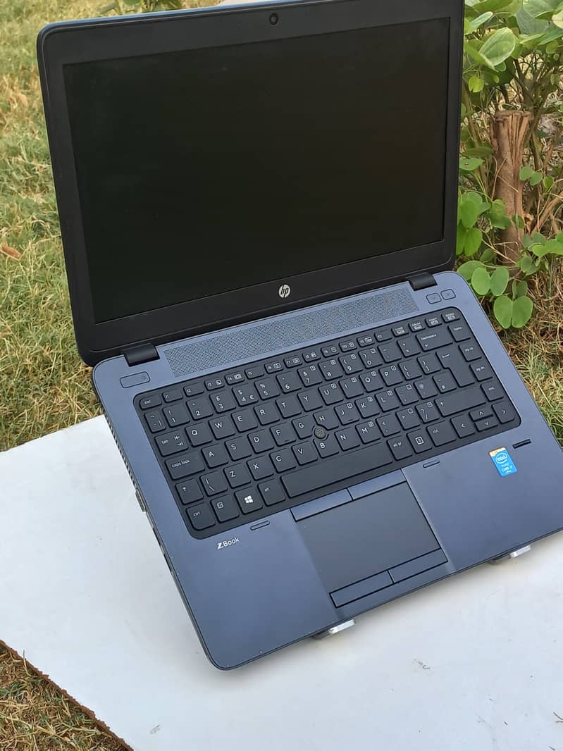 Hp zbook core i7 with graphic card: 03018531671 6