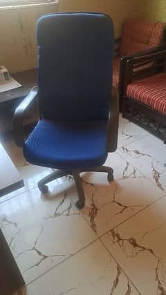 office chair with office table for sale