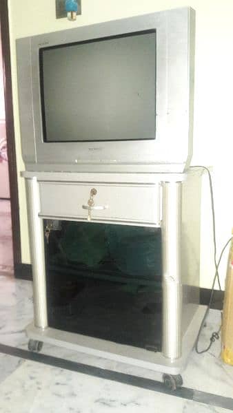 samsung original TV with trolley 1