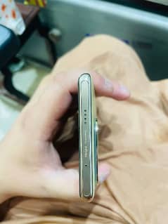 Infinix Zero 30
8+8/256
Golden color 
Condition 10/10
Box And Charge