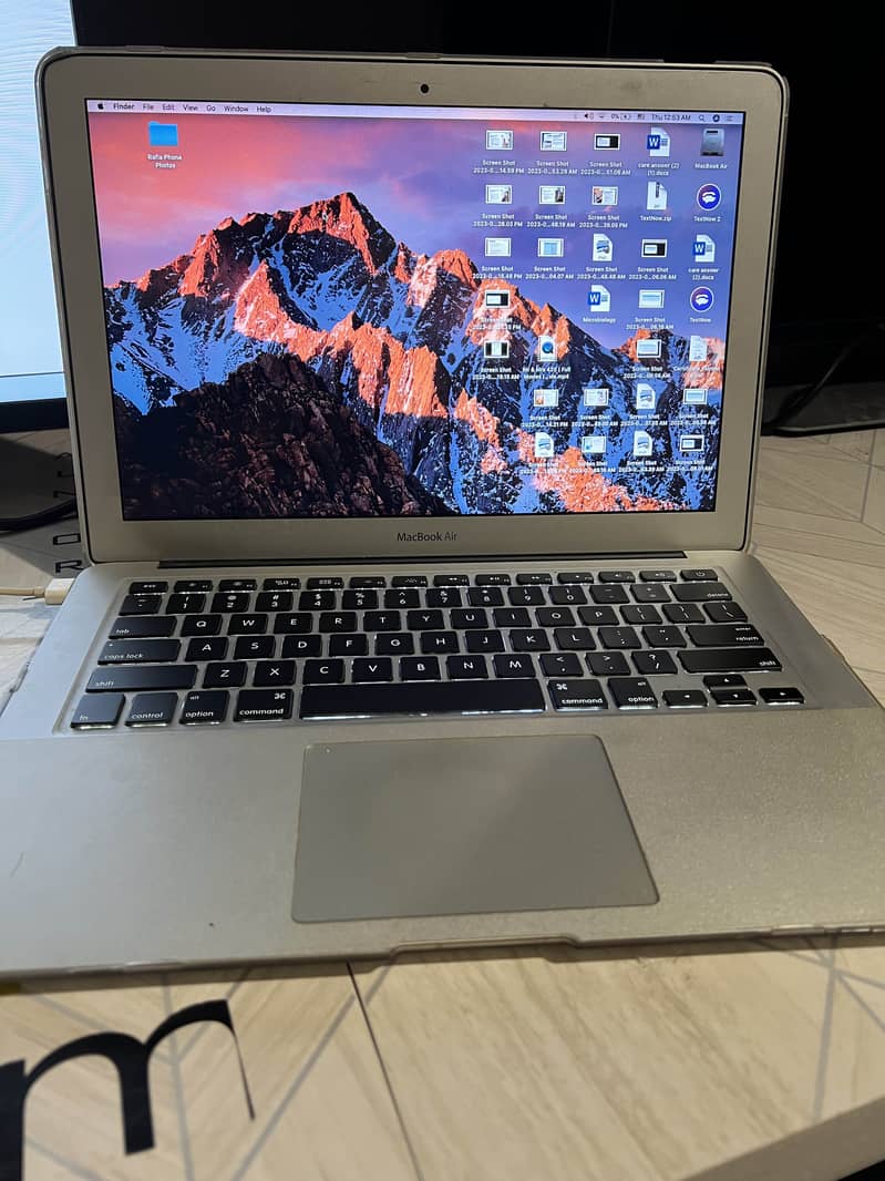 MacBook Air - with Original Charger 1