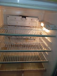 Dawlance fridge good condition