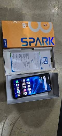 Tecno spark 8c