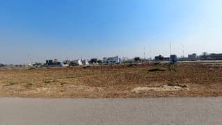 One Kanal Plot For Sale Direct Owner
