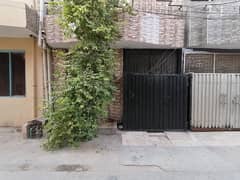 Stunning and affordable House available for sale in Pak Park