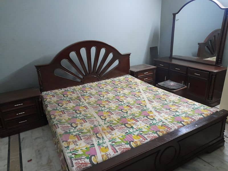 bed set used 1