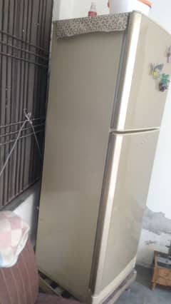 refrigerator fore sale