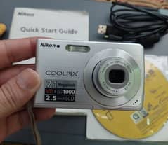 Nikon coolpix s200 7.1 Mega pixels Mint Condition