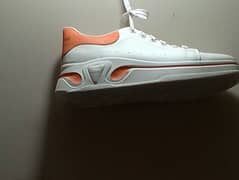 Brand New Sneakers colour white and Orange